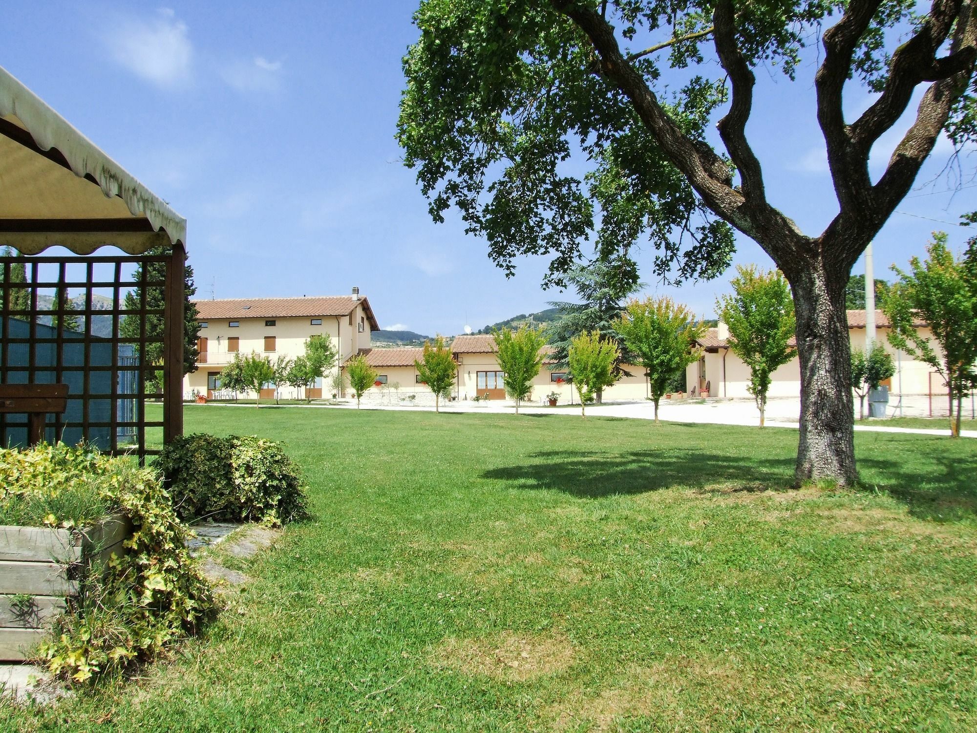 Agriturismo Casella Del Piano Gubbio Buitenkant foto
